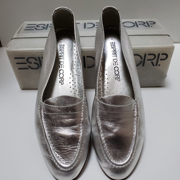 Esprit de Corp Women's Silver Leather Loafers 6.5B - Picture 4 of 11